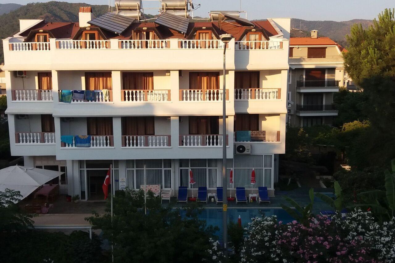 Uenver Hotel Adana Exteriör bild