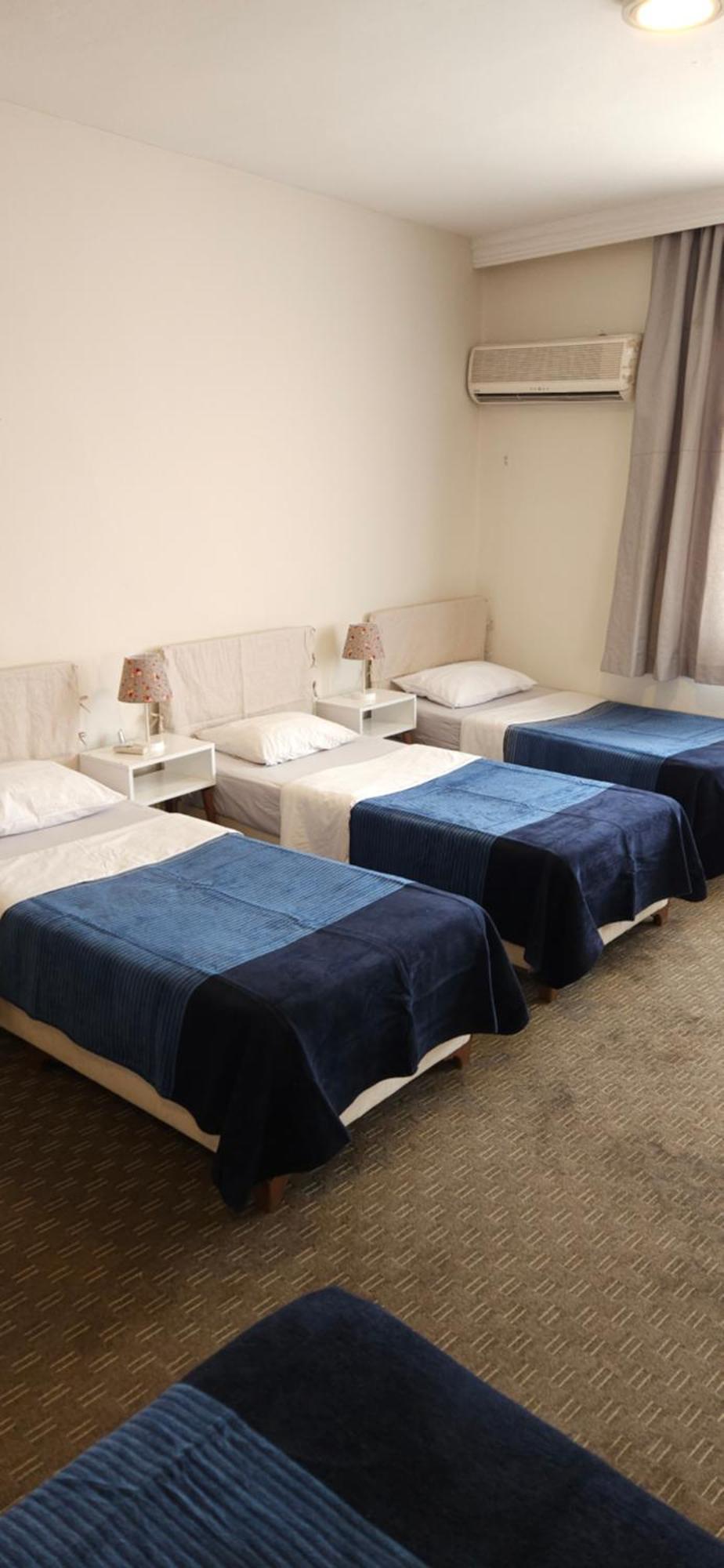 Uenver Hotel Adana Exteriör bild