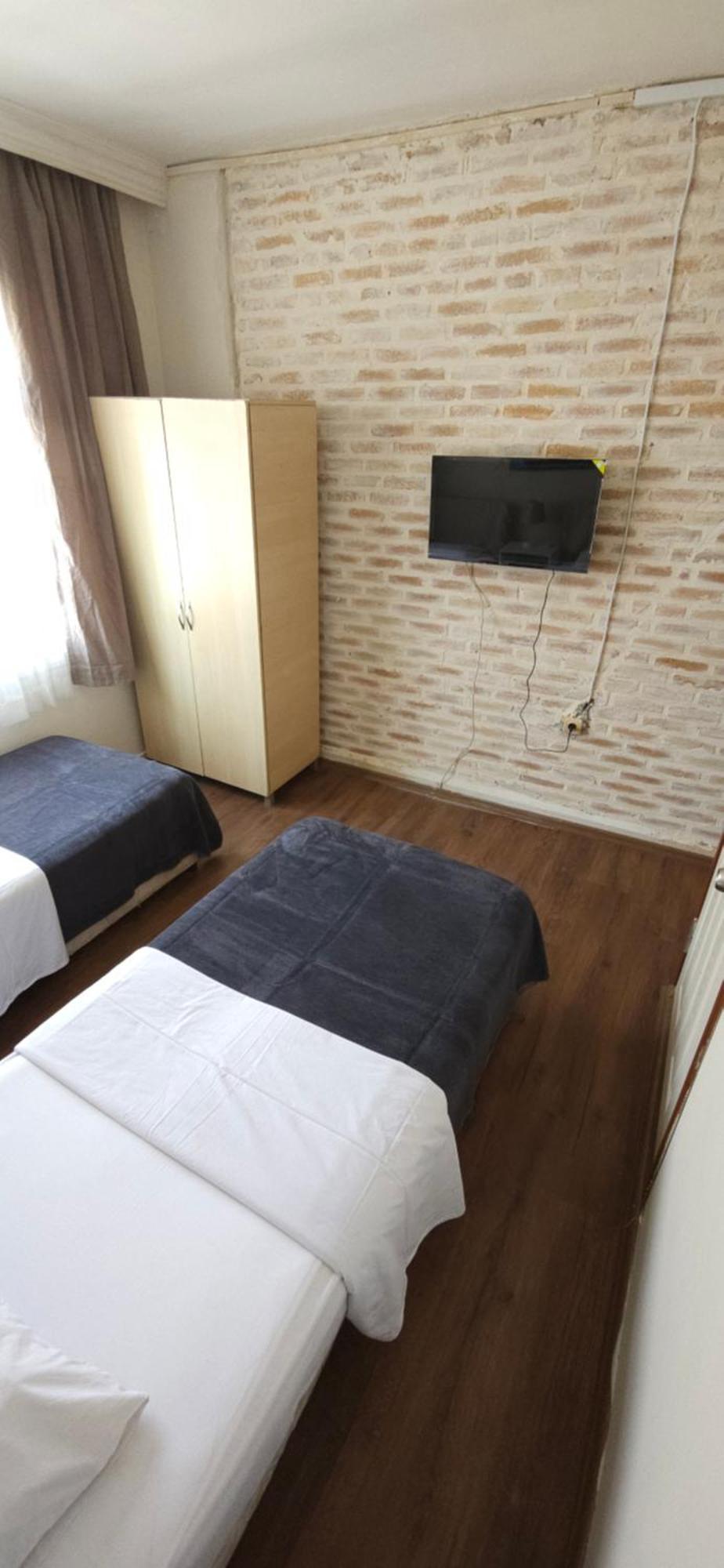 Uenver Hotel Adana Exteriör bild
